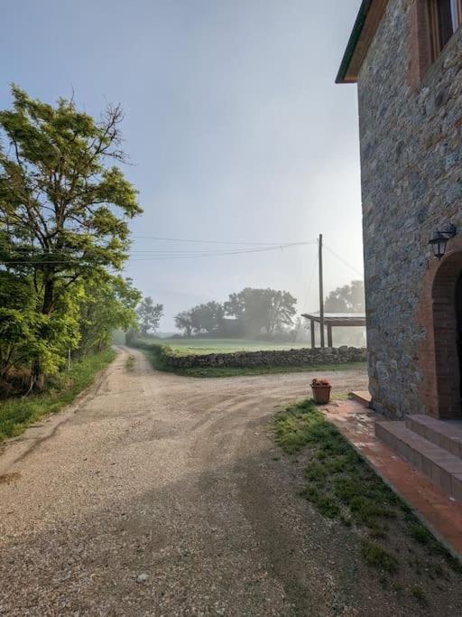 Relax Nella Jacuzzi In Toscana コッレ・ヴァル・デルザ エクステリア 写真